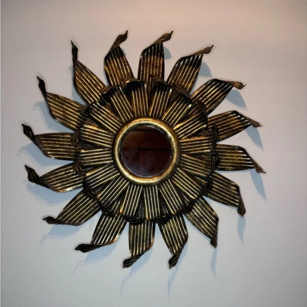 Original Pier 1 Sunburst Bronze Tone 23” Diameter Metal Wall Mirror